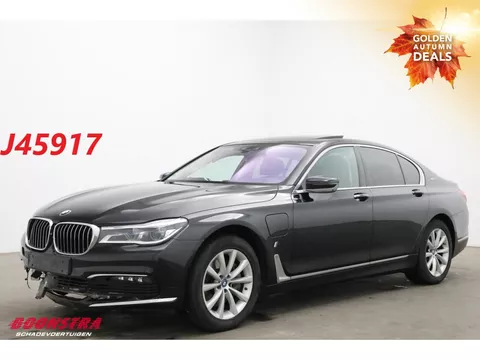 BMW 7 Serie 740e iPerformance Massage HUD Memory LRHZ ACC Camera 134.474 km!
