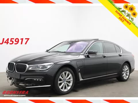 BMW 7 Serie 740e iPerformance Massage HUD Memory LRHZ ACC Camera 134.474 km!