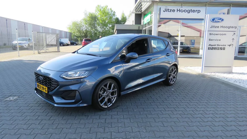 Ford Fiesta 1.0 EcoBoost Hybrid ST-Line X CRUISE CONTROL, CLIMA, APPLE CARPLAY, WINTER PACK, PDC, 38.222KM