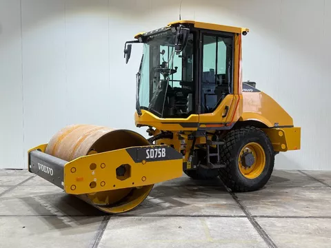 Volvo SD75B Trilrolwals 2022 [775UUR] nette staat!