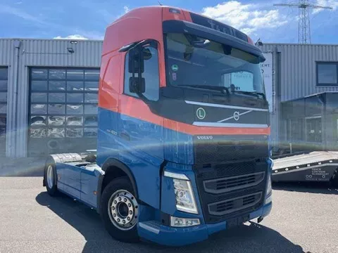 Volvo FH 460 I-save/PTO/2 x tank/I-parkcool/70 % tyres /TUV/599.985 km!!