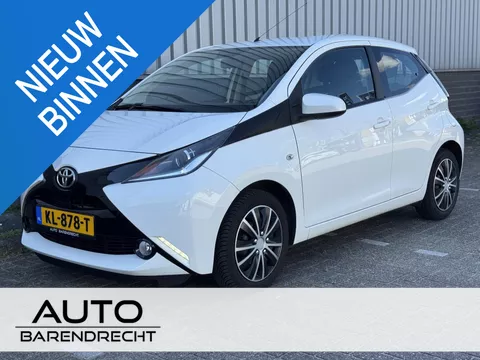 Toyota Aygo 1.0 VVT-i x-play AIRCO | CAMERA