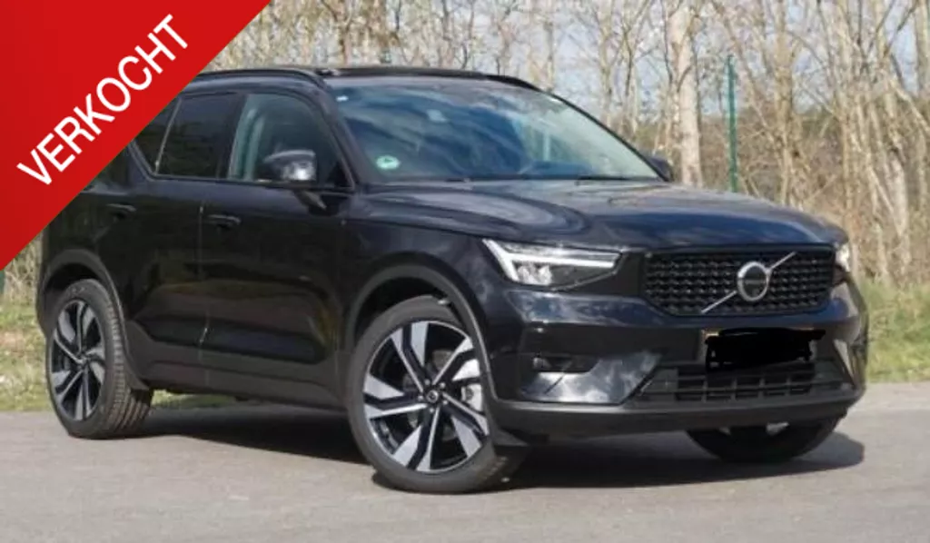 Volvo XC40 2.0 B4 Plus Dark