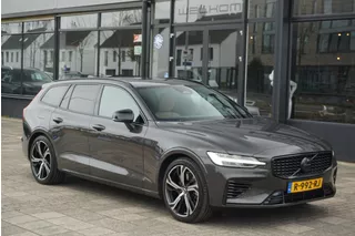Volvo V60 2.0 T6 Plug-in hybrid AWD Plus Dark
