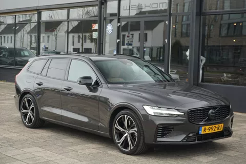 Volvo V60 2.0 T6 Plug-in hybrid AWD Plus Dark
