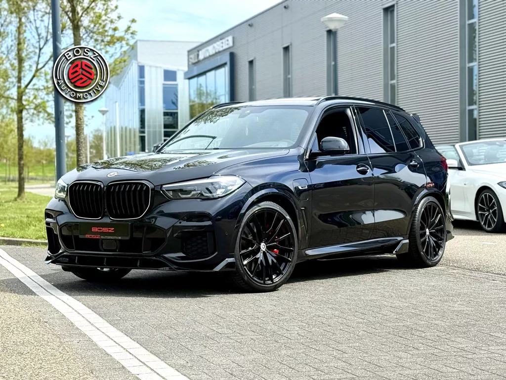 BMW X5 45e xDrive M-Sport HUD CRYSTAL SKY PANO AERO