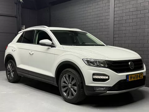 Volkswagen T-Roc 1.0 TSI Style NAVI | PDC | CARPLAY | STOELVERWARMING | BTW | NWE APK