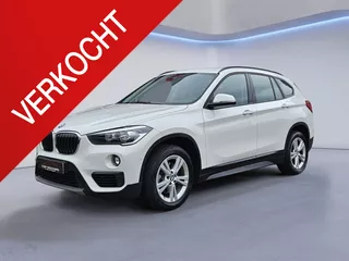 BMW X1 sDrive18i Executive /Apple Carplay/Climate Control/Cruise Control/ParkeerSensoren V+A/NAVI/17'' LMV/Trekhaak Afneembaar/(METGARANTIE*)