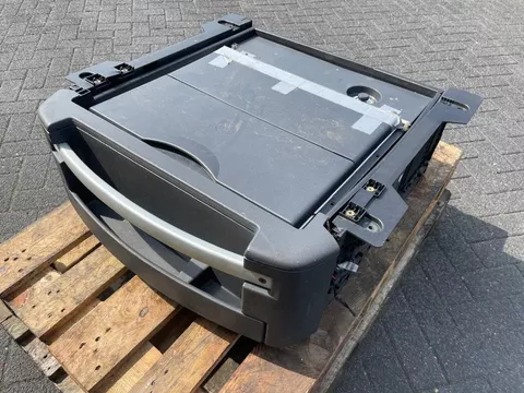 Renault 7484553934 / 7484581543 KOELKAST 26 LITER(MET GEBREKEN)