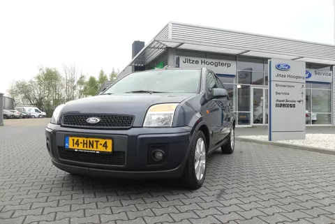 Ford Fusion 1.6-16V Futura AIRCO, VERWARMDE VOORRUIT, TREKHAAK, ELEKT. RAMEN, 37.771KM