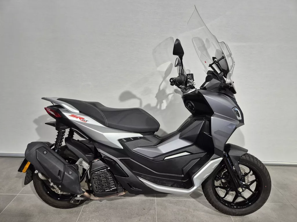 Aprilia SR GT 200