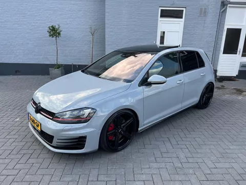 Volkswagen Golf 2.0 TSI GTI Performance | PANO | LEER | CAMERA | 230 PK | Volkswagen Golf 2.0 TSI GTI Performance | PANO | LEER | CAMERA | 230 PK |