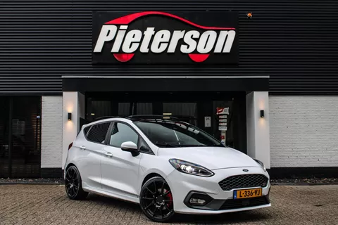 Ford Fiesta 1.5 ST-3 PANO 230PK B&amp;O RECARO CARBON KEYLESS