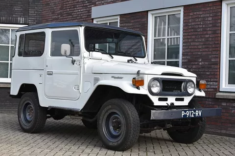 Toyota Land Cruiser FJ40 Diesel