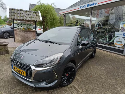 DS 3 1.2 PureTech 110 PK Performance Line Camera//Speciale bekleding//lage km-stand