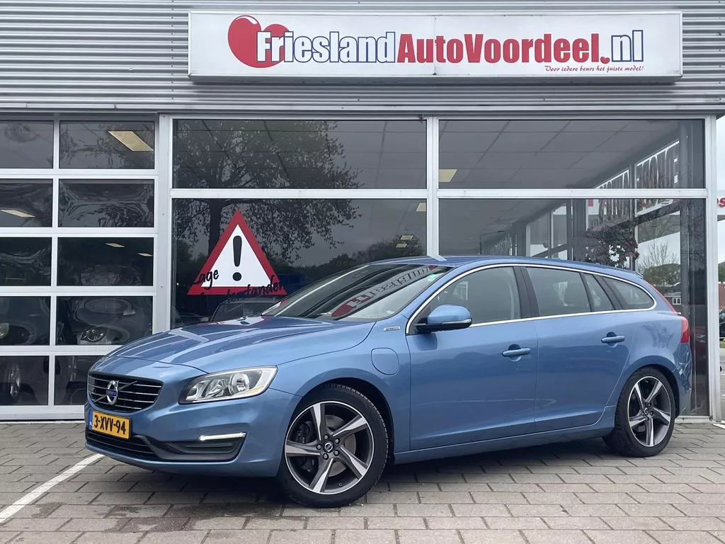 Volvo V60 2.4 D6 AWD Plug-In Hybrid Momentum Automaat/Cruise/Climate/onderhoudshistorie aanwezig/