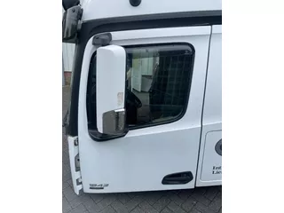 Mercedes-Benz A 9607202303 PORTIER LINKS INCLUSIEF SPIEGEL