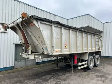 Benalu 2 Axle , 8 Tyres , Alu Tipper , Spring Suspension , Drum Brakes