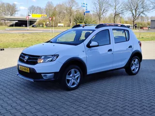 Dacia SANDERO 0.9 TCe Stepway TRERHAAK,NAVI