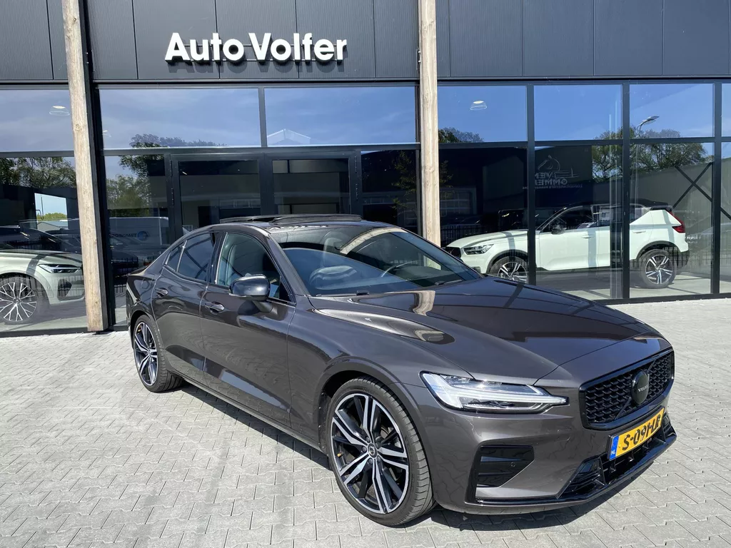 Volvo S60 2.0 B4 Plus Dark Pano/ACC/thk/Cam/LED