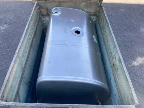 Volvo 21516447 D-BRANDSTOFTANK 405 LTR 100X68X71 CM (ALS NIEUW)