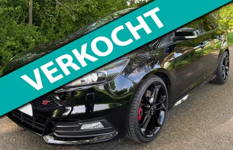 Ford Focus 2.0 ST-3 250PK 2018 XENON RECARO LEDER 1E EIGENAAR DEALER ONDERHOUDEN