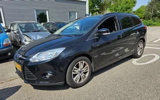 Ford Focus Wagon 1.0 EcoBoost MOTOR MAAKT GELUID