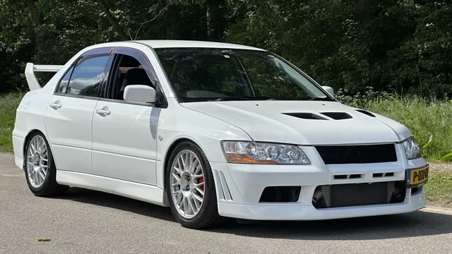 2001 Mitsubishi Lancer Evolution JDM car for sale