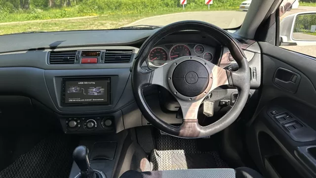 2001 Mitsubishi Lancer Evolution JDM car for sale — photo 9 of 25