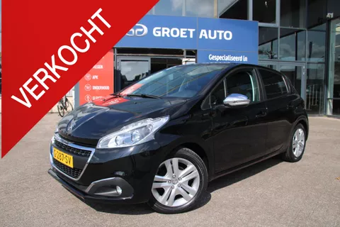 Peugeot 208 1.2 PureTech Signature Airco Navi Carplay 61.310km Nieuwstaat