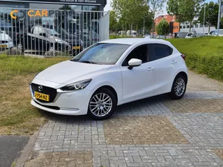 Mazda 2 1.5 Skyactiv-G Luxury | Camera | Head-up display | Keyless entry