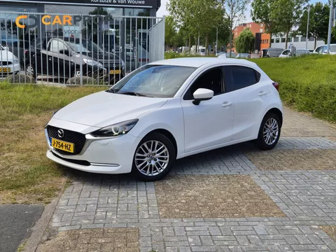Mazda 2 1.5 Skyactiv-G Luxury | Camera | Head-up display | Keyless entry