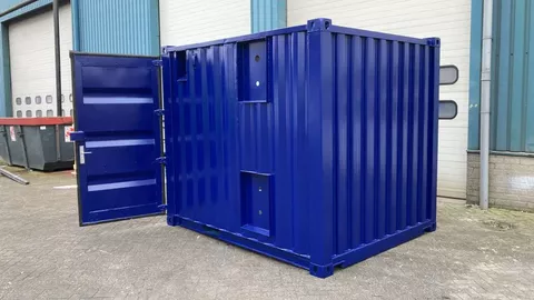 Diversen 10 ft container met hydrofoor en 4 cub water opslag