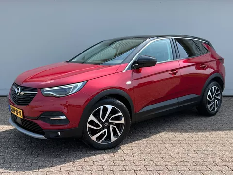 Opel Grandland X 1.2 Turbo Business Executive | Two-tone lak | Automaat | 360 graden camera Opel Grandland X 1.2 Turbo Business Executive | Two-tone lak | Automaat | 360 graden camera