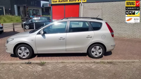 Hyundai I30 CW 1.4i Blue Dynamic prijs is incl nieuwe apk, afleverings beurt en 3 maand garantie op motor en versnellingsbak