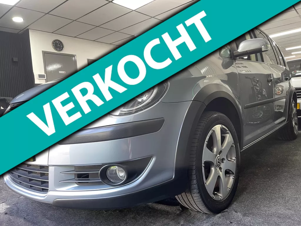 Volkswagen Touran 1.4 TSI Cross