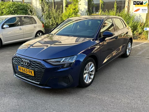 Audi A3 Sportback 30 TFSI Pro Line/ Cruise Control/ Climate control/ Parkeersensoren achter