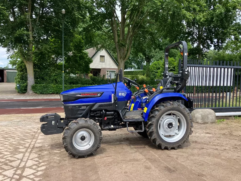 farmtrac 26 minitractor/tractor