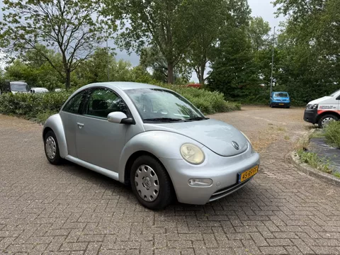 Volkswagen New Beetle 1.6 Airco Silver Dream