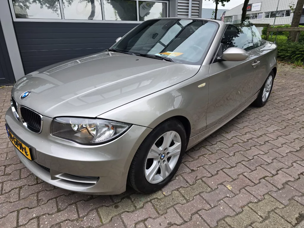 BMW 1 Serie 118I HIGH EXECUTIVE