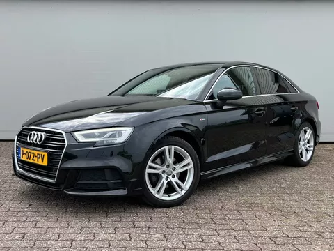 Audi A3 35TFSI 150 PK, S-Line, Camera, Keyless, Trekhaak, NIeuwstaat! Audi A3 35TFSI 150 PK, S-Line, Camera, Keyless, Trekhaak, NIeuwstaat!