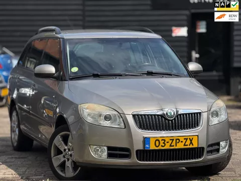 Skoda Fabia Combi 1.6-16V Sport|Airco|Trekhaak|Cruise