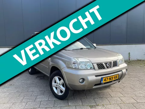 Nissan X-Trail 2.0 Comfort 4WD,erg netjes,trekhaak.