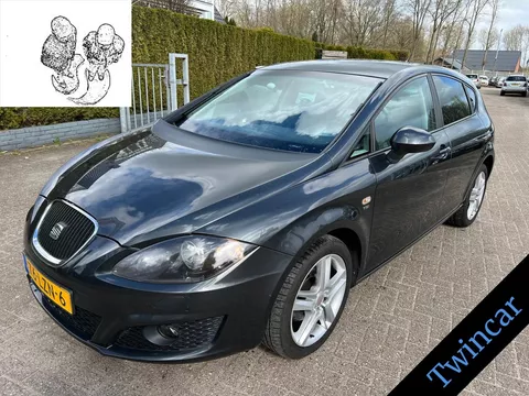 Seat Leon 1.2 TSI 5DRS Bus.line High ECC NAVI PDC LMV CRUISE let op: a.s. vr12-9 en za 13-9 gesloten!