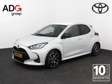 Toyota Yaris 1.5 Hybrid Executive | Head up display | Parkeersensoren | Trekhaak | Leder / Stof bekleding |