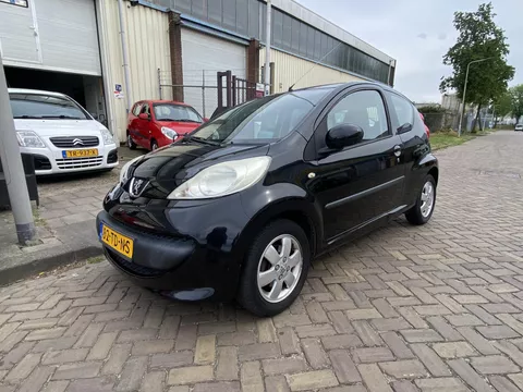 Peugeot 107 1.0-12V XS
