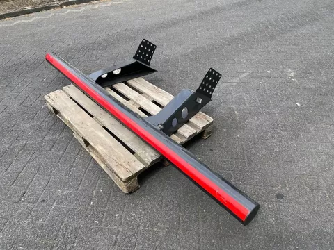 MAN 81.41660-5258 CHASSISBALK ACHTERBUMPER (ALS NIEUW)