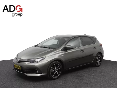 Toyota Auris 1.8 Hybrid Dynamic Ultimate | Stoelverwarming | Trekhaak | Cruise control |  Keyless |