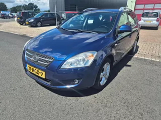 Kia Cee'd Sporty Wagon 2.0 X-clusive Clima Leer Nap