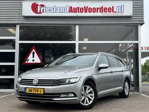 Volkswagen Passat Variant 1.6 TDI Connected Series / DSG / LED / Navi / 2016